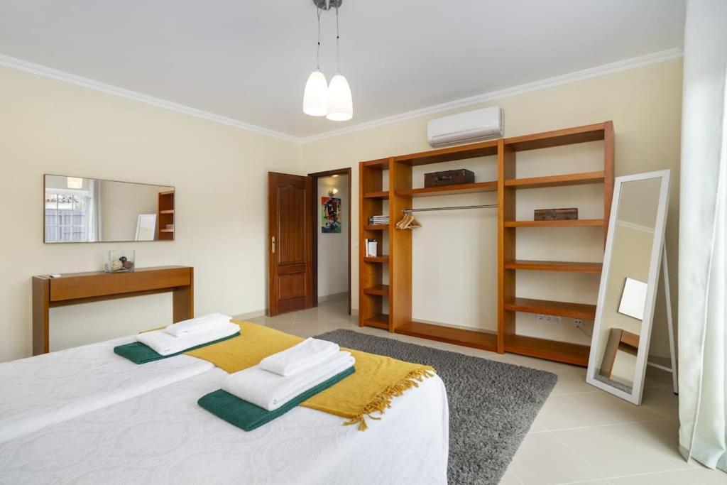 Villa Arade Riverside - Jacuzzi And Heated Pool By Side Villas Silves Bagian luar foto